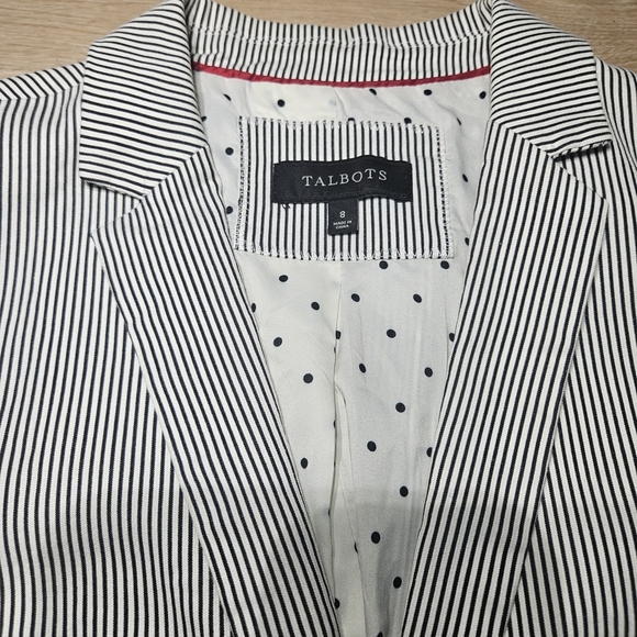 Talbots Stripped Seersucker Blazer Size 8 - Picture 2 of 6
